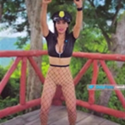 Anabella Galeano cop cosplay